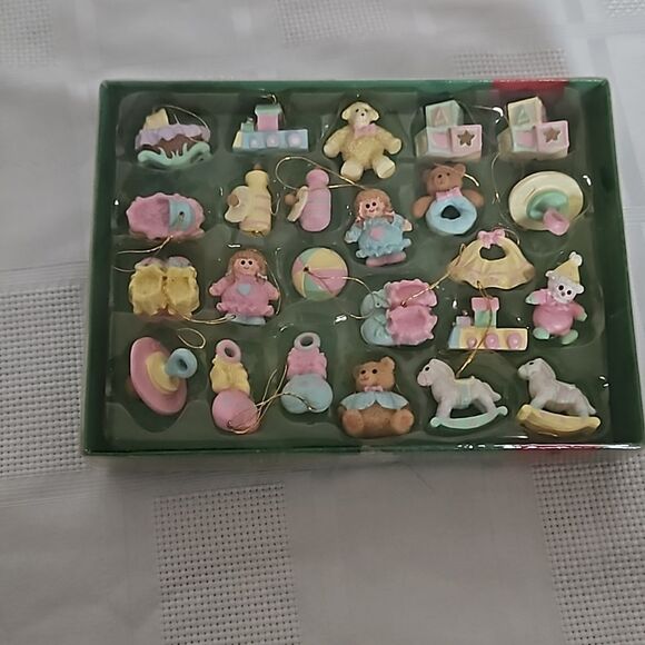Vintage Baby Set Hanging Ornaments 24 Pieces - Picture 11 of 16